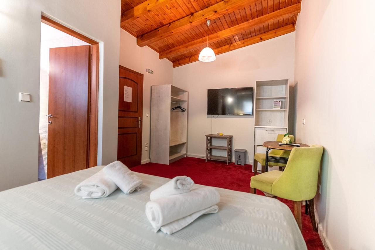Apartments Tina Free Transfer From-To The Airport Spata  Exterior photo