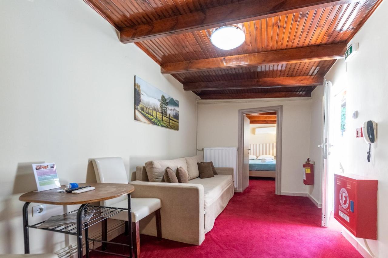 Apartments Tina Free Transfer From-To The Airport Spata  Exterior photo